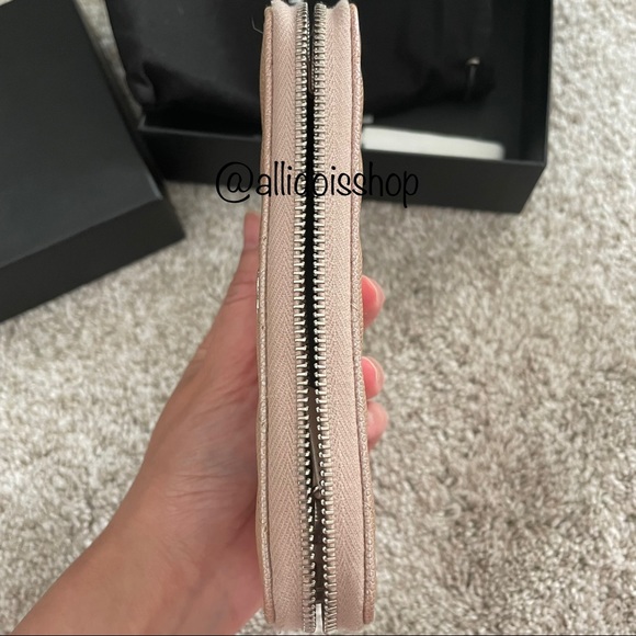 CHANEL MEDIUM ZIP WALLET - Picture 4 of 13